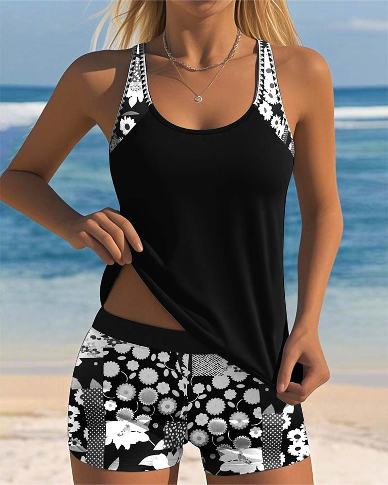 Leiva – Fashionable Swimsuit Set