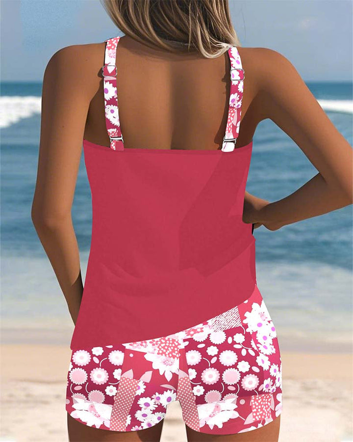 Leiva – Fashionable Swimsuit Set