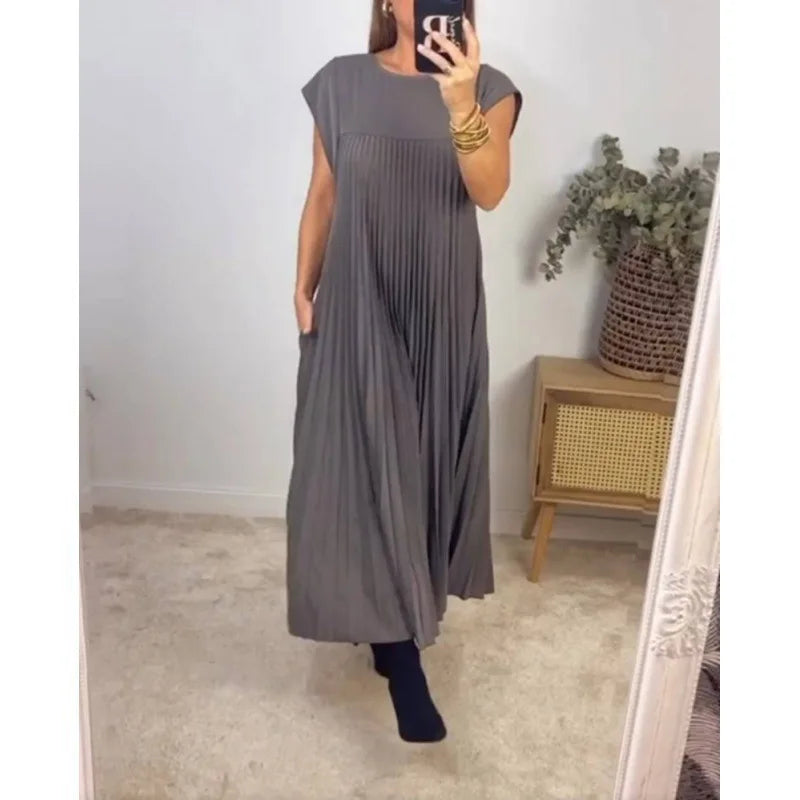 Levvi | Pleated Maxi Dress