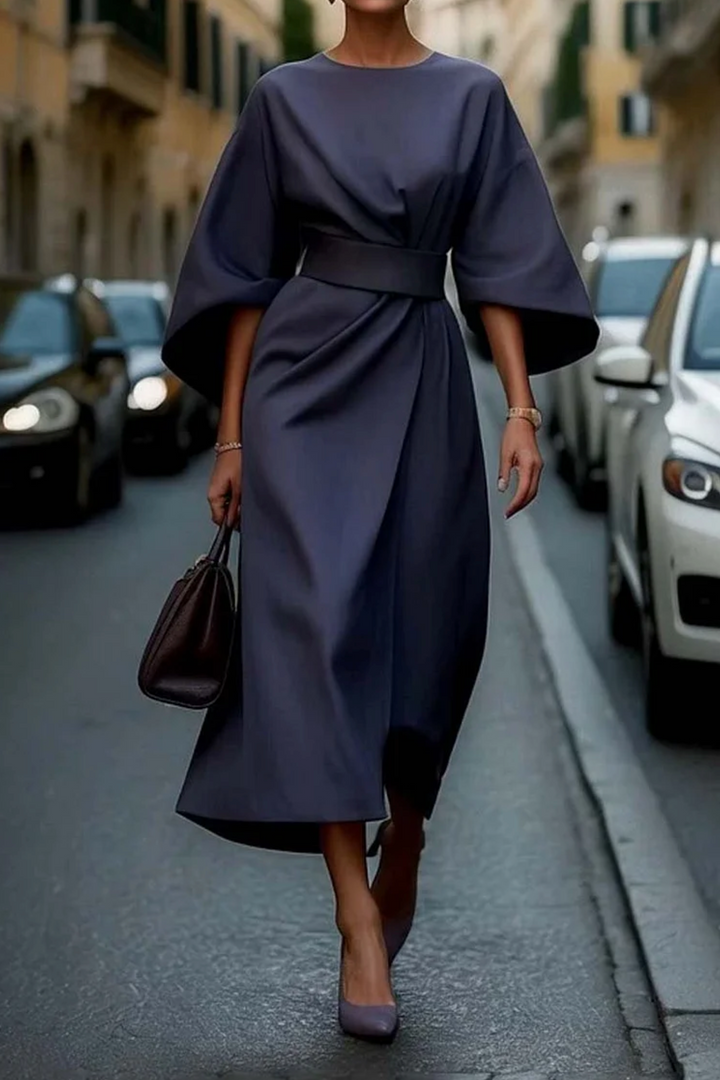 Erina | The Dress - Timeless Elegance with Beautiful Details