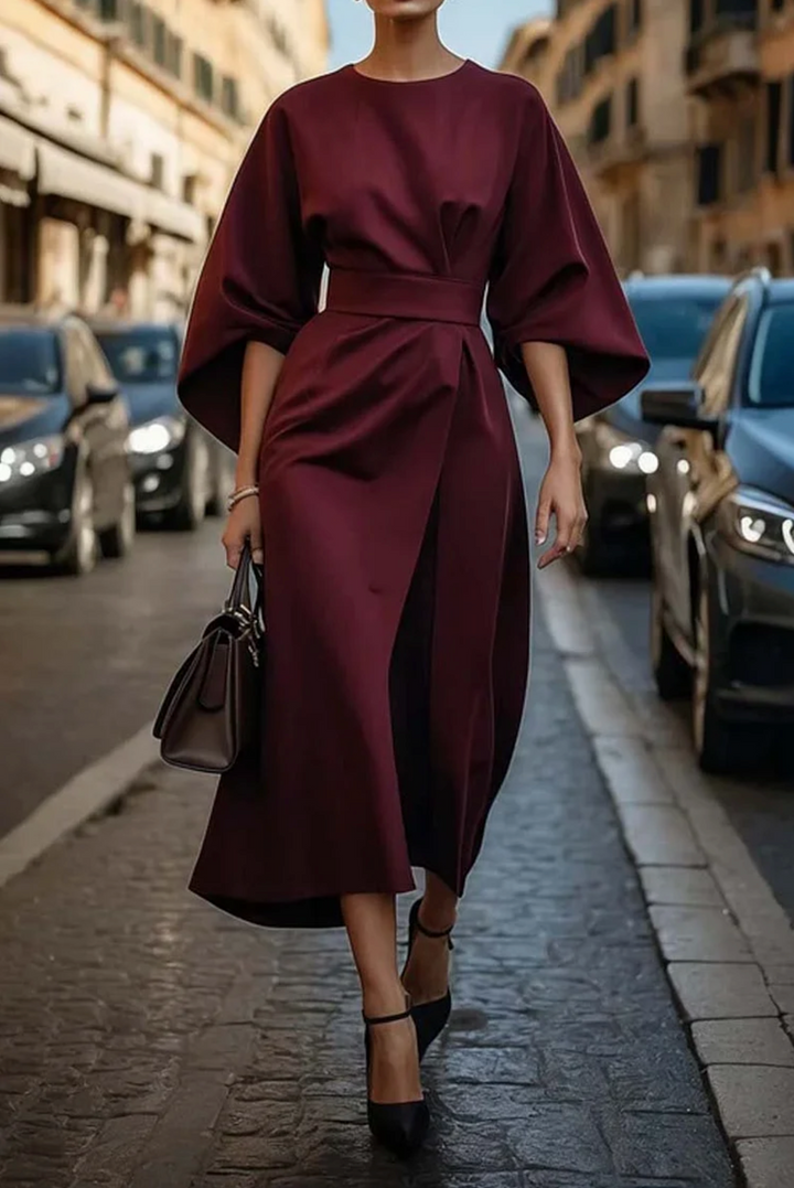 Erina | The Dress - Timeless Elegance with Beautiful Details